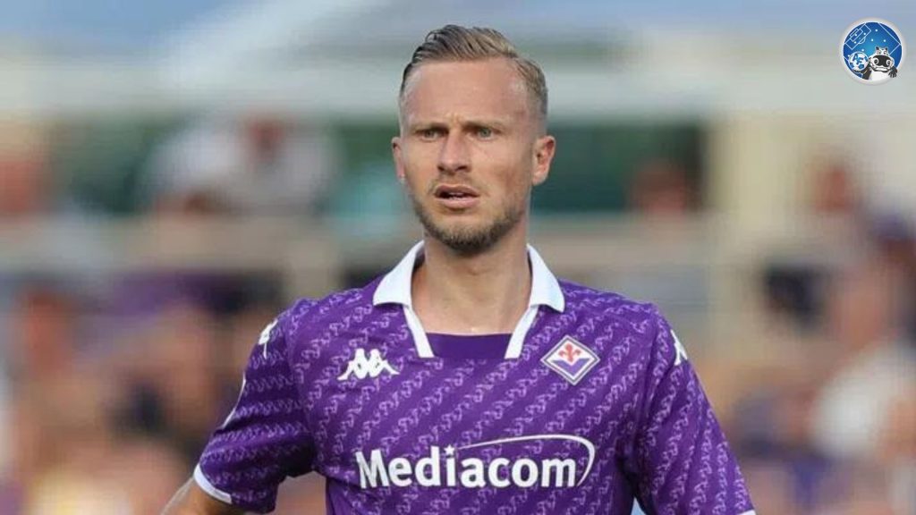 Barak con la camiseta de la Fiorentina de la Serie A