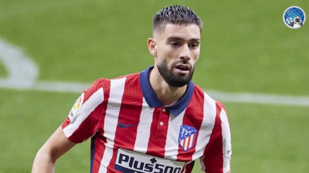 Carrasco con la camiseta del Atlético de Madrid de la Liga