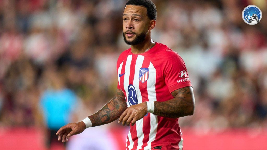 Memphis con la camiseta del Atletico de Madrid de LaLiga