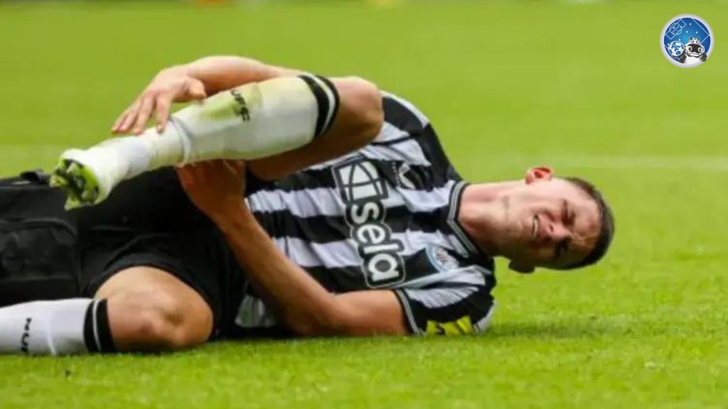 Botman con la camiseta del Newcastle de la Premier League